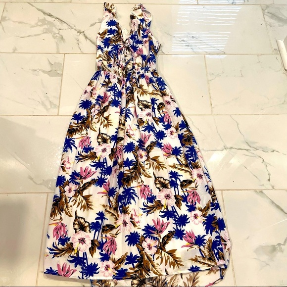 Everly Floral Printed Maxi - Picture 2 of 6